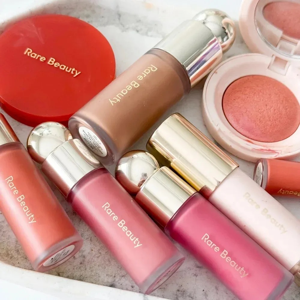レアビューティー ソフトピンチ リップステイン＆リキッドハイ - Rare Beauty Makeup Highlighter のレビューと価格