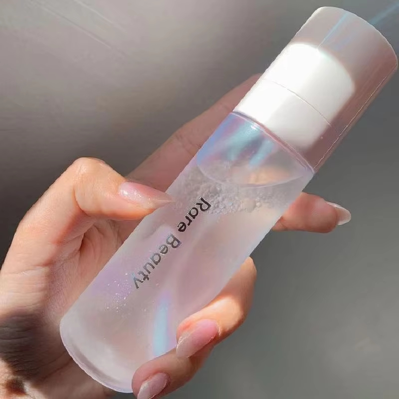 レアビューティー ソフトピンチ リキッドブラッシュ＆リップグ - Rare Beauty Makeup Highlighter のレビューと価格